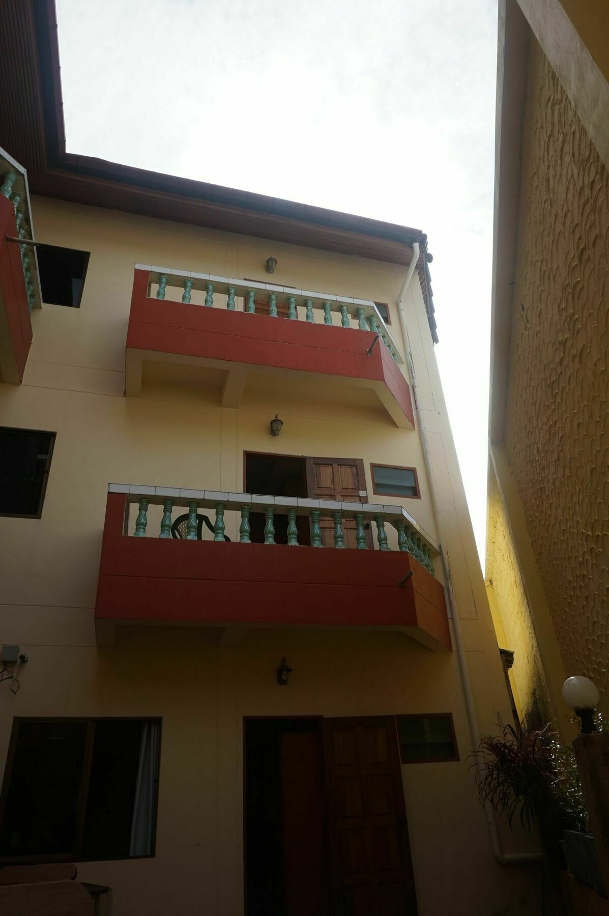 Ban Elephant Blanc Apartment Kata Plajı Dış mekan fotoğraf